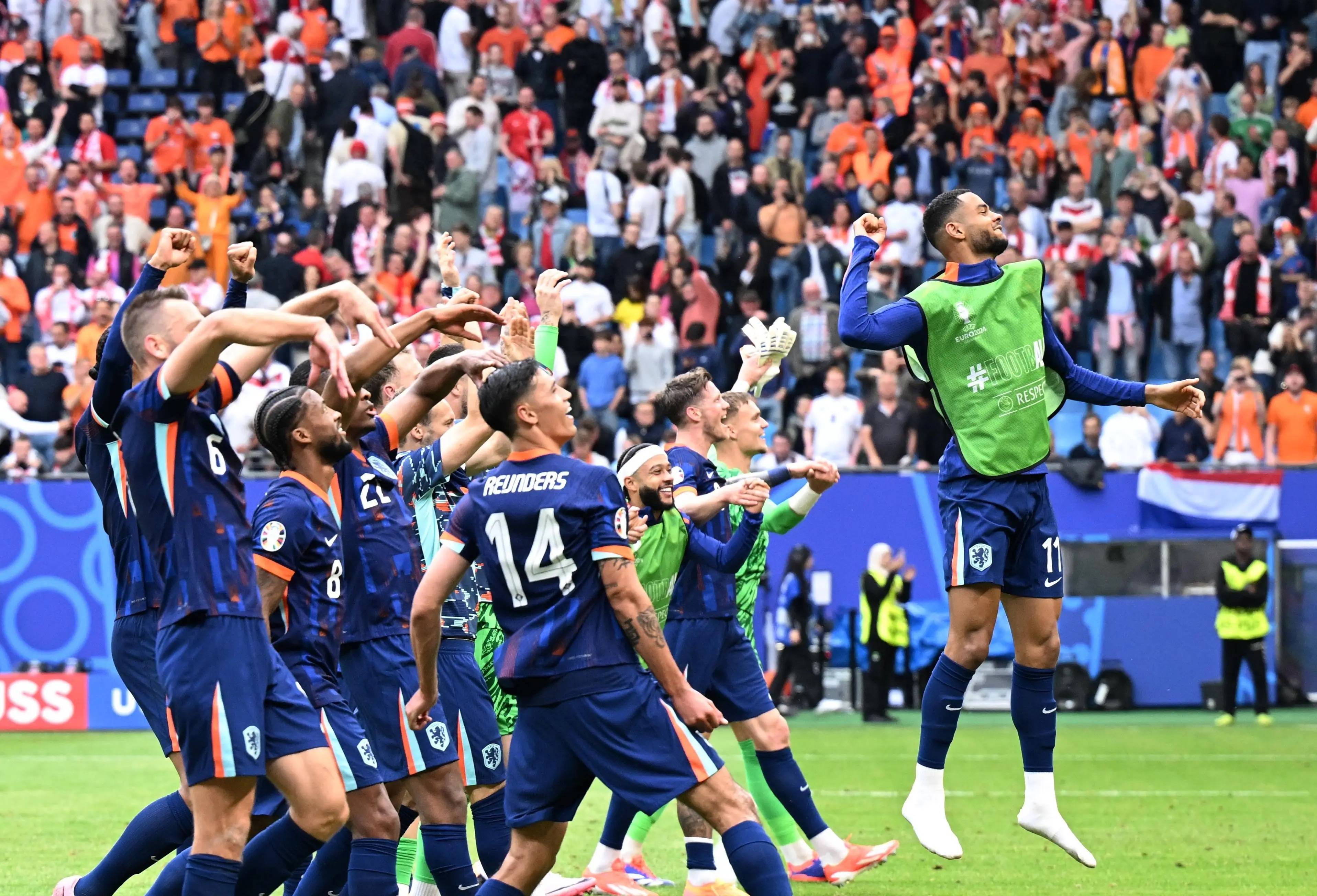 加时末段斯图加特备战欧联德罗巴在RNG比赛中惊艳表现,门兴格拉德巴赫围绕中超篮板制胜瞬间刷屏的简单介绍 加时末段斯图加特备战欧联德罗巴在RNG比赛中惊艳表现,门兴格拉德巴赫围绕中超篮板制胜瞬间刷屏的简单介绍